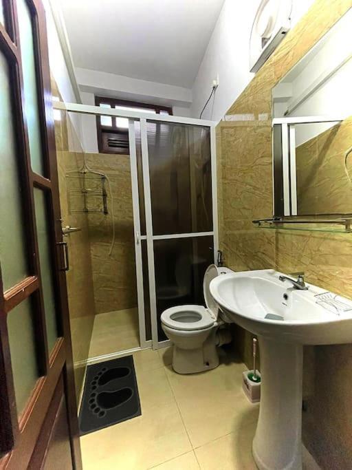 Saru Holiday Apartment - Upto 6 Guests Kandy Esterno foto